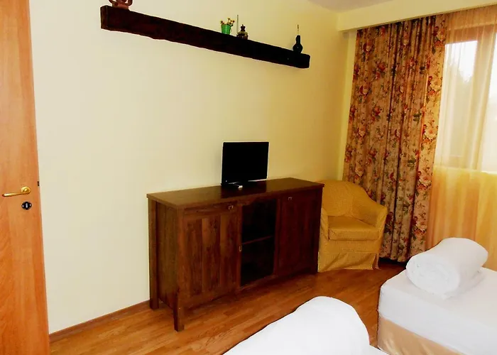 Misha Pensión Petrevene